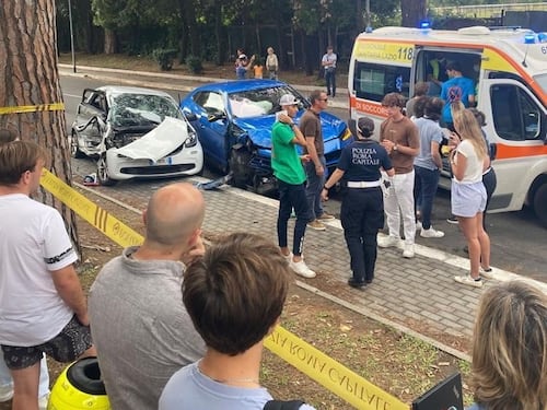 Incidente Roma, perquisizione a casa dello youtuber e nella sede della società