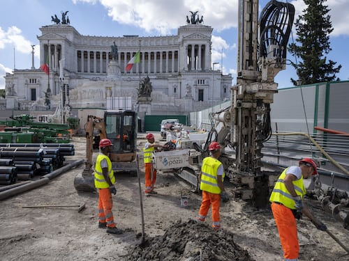 Metro Roma, Tajani a Salvini e Giorgetti: “Ripensare i tagli alla linea C. Opera strategica per la città”