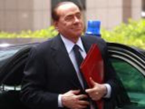 Il Cavaliere: "Entro il 2014 via dall'Afghanistan"