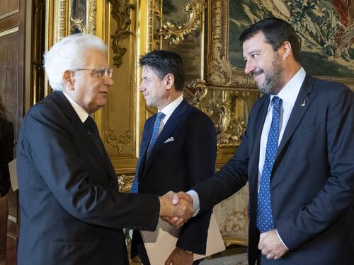 Il monito di Salvini al Pd: niente Quirinale per uno dei vostri. Pressione per la conferma di Mattarella