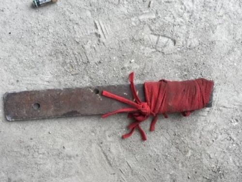 Senegalese grida "Allah akbar" e prende a sprangate due poliziotti
