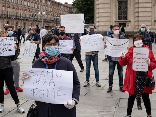 Fase 2, negozianti e partite Iva protestano: l'ultimo appello del Quinto Stato