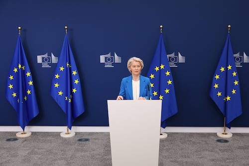 Ue, l’Europa vuole il suo Facebook: ecco l'iniziativa per un social network pubblico