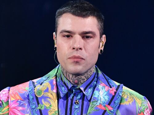 Social e trend topic, Fedez sente la musica della politica