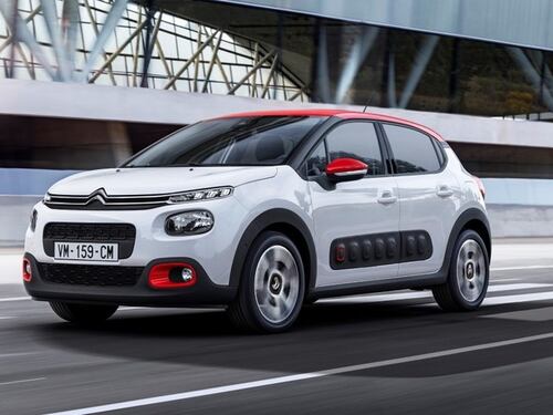 In giro per la metropoli sulla Citroen C3 automatica