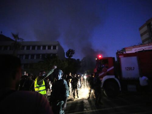 Beirut, raid "con obiettivo Nasrallah". Fonti Hezbollah assicurano: sta bene
