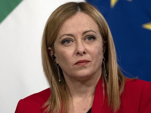 Denunciato il "finto" Br che scrisse "Spara a Giorgia" firmando con la stella a 5 punte