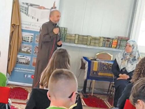 Sesto San Giovanni, dal velo alla Fatwa: alunni ancora a lezione dall'imam in moschea