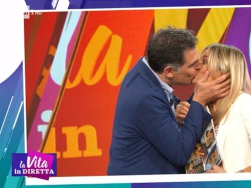 Fialdini-Timperi, un bacio in bocca sigla la pace