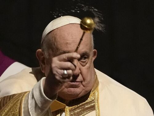Papa Francesco, la fronda tedesca in Vaticano dopo la "bandiera bianca"