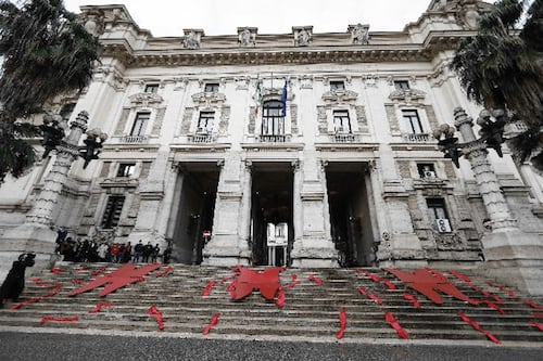Inchiesta sugli appalti al Miur, spuntano nuove intercettazioni