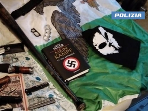 Terrorismo e propaganda suprematista. Scattano le perquisizioni, coinvolti 14 minori