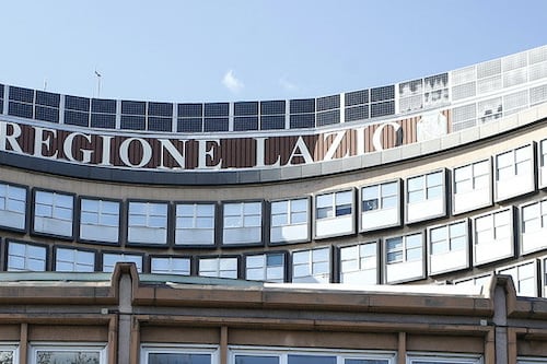 Caso mascherine, pozzo senza fondo: "La Regione Lazio ha perso milioni di euro di penali"