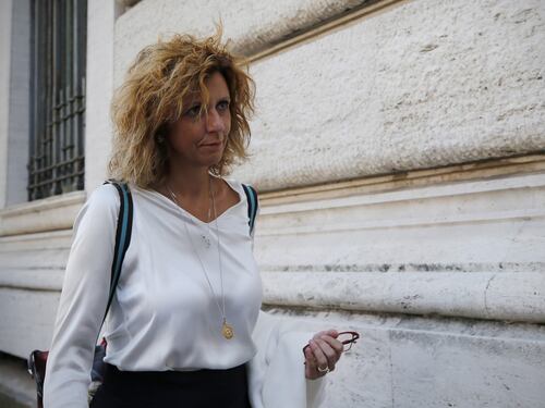 Nei Cinque stelle divampa la rabbia contro Renzi. Durissima la Lezzi