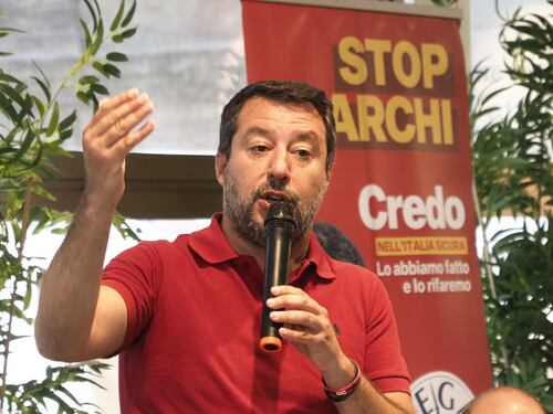 Matteo Salvini vince sui social: è il capo politico con più follower
