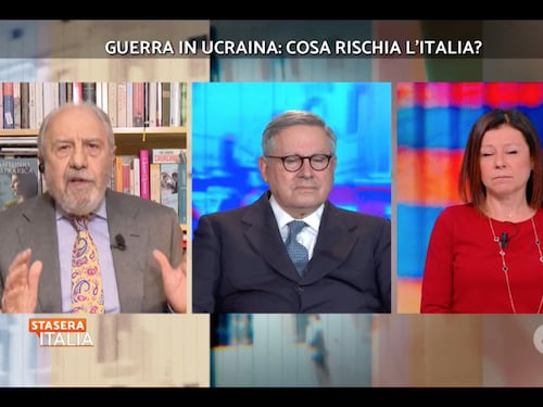 “Putin come Hitler”. Stasera Italia, Antonio Caprarica choc: le voci dall’Inghilterra e la tecnica del carciofo