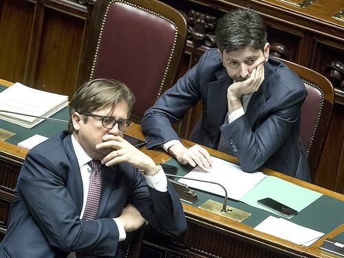 Giocano allo "scaricabarile della carbonara". Gasparri asfalta Sileri e Speranza
