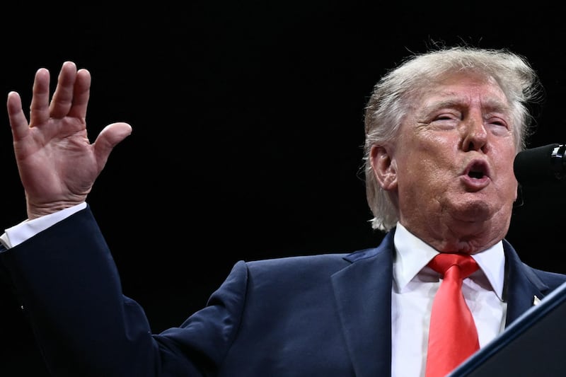 Guerra, Trump e il piano per attaccare l’Iran dopo le midterm. Il Qatar cerca di frenare gli Usa