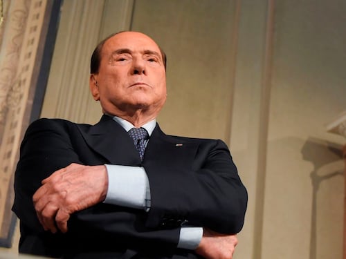 Caro Silvio, adesso salva Forza Italia