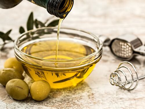 Ciambelline, olio e fantasia a Poggio San Lorenzo
