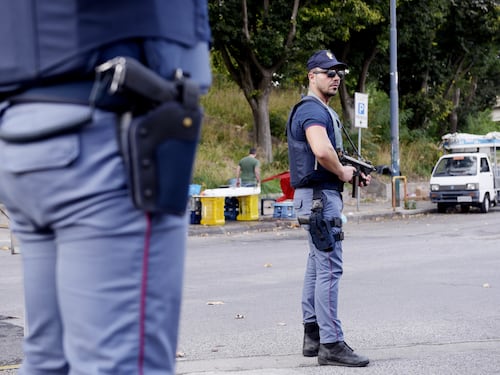 Cadavere di un uomo trovato in un canale a Fiumicino