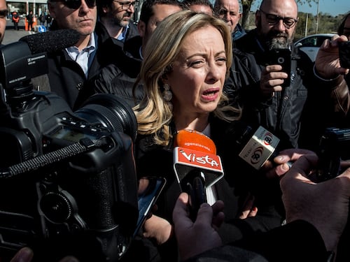 Sulla famiglia il centrodestra divorzia