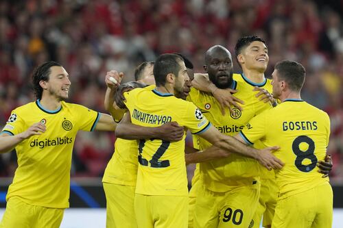 Champions League, l'Inter stende il Benfica con i gol di Barella e Lukaku