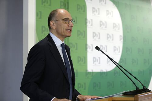 Manovra, Letta sconfessa le sue idee pur di attaccare il governo