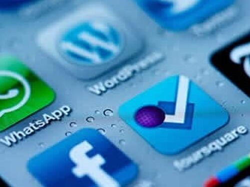 Whatsapp si aggiorna, adesso si può chattare anche con la voce