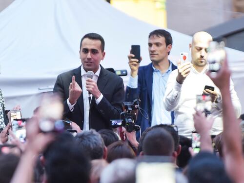Di Maio ai parlamentari M5S: "Forse ci hanno fregato..."