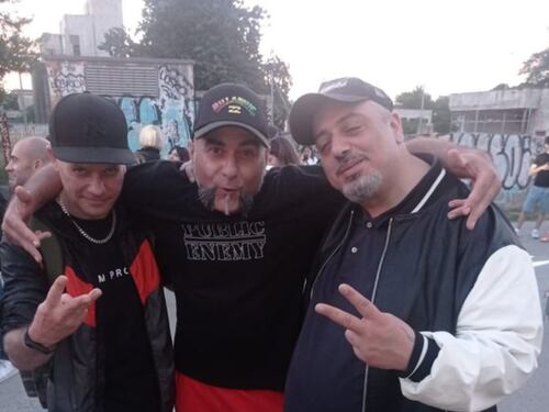 Concertone, Meloni insultata dal rapper Gennarone e l’opposizione tace ancora