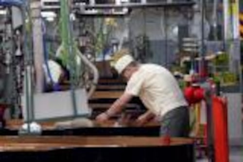 Istat, a novembre produzione +1,4% su anno e +1,5% su mese
