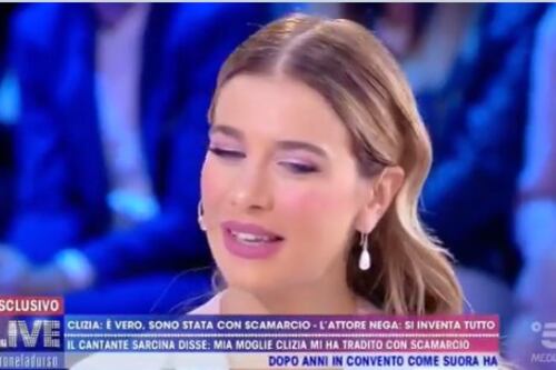 Clizia Incorvaia contro Sarcina: "Ho subìto violenza psicologica"