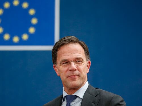 Olanda, chi è Mark Rutte il taccagno che sogna l'Italia in mutande