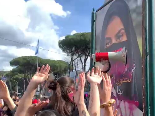 8 marzo, furia di islamici e "femministe al contrario" contro i manifesti di Ceccardi