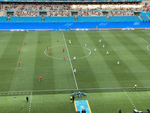 Euro 2020, a sinistra riparte il pressing: il Belgio si inginocchia, l'Italia che fa?