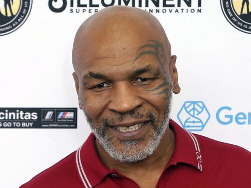 Mike Tyson contro Vincenzo Cantatore, pugni al Colosseo: arriva la super-sfida