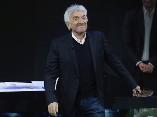 Cimiteri nel caos, le ceneri di Gigi Proietti finiscono in Umbria