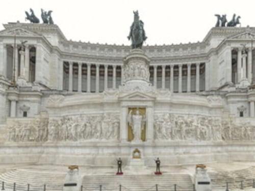Il Vittoriano sprofonda di un millimetro l'anno. Il monumento monitorato dai satelliti