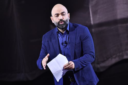 Saviano querelato da Giorgia Meloni e la difesa della Sinistra