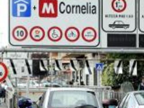 Parcheggi abbandonati e posti buttati