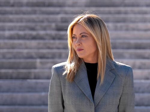 Giorgia Meloni alla sfida finale. La "sorpresa" di Pasqua è l'inizio della battaglia per il 2027