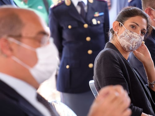 Il Tempo smaschera il pasticcio della Raggi sullo stadio e scatta la lite Comune-Regione