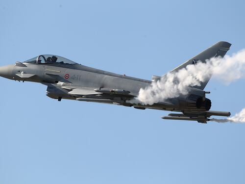 Aereo militare precipita vicino Trapani