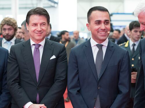 Di Maio copre d'oro la sua Pomigliano