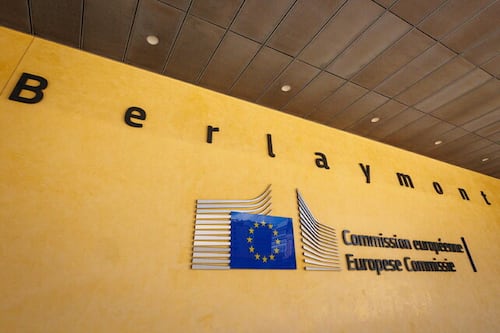 Difesa, la Commissione Ue approva il piano Safe aggiornato dell’Italia: “Prestiti per circa 8 miliardi”