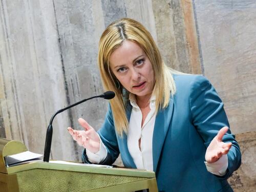 Giorgia Meloni fa il patto con le imprese: spazio a chi vuole fare