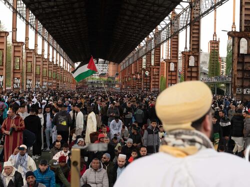 Baby radicale islamico arrestato a Montepulciano: "Arruolava seguaci per la jihad"