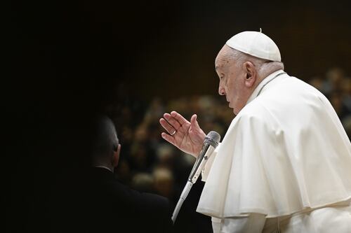 Papa Francesco, “la speranza contro ogni speranza”. La frase criptica del cappellano del Gemelli
