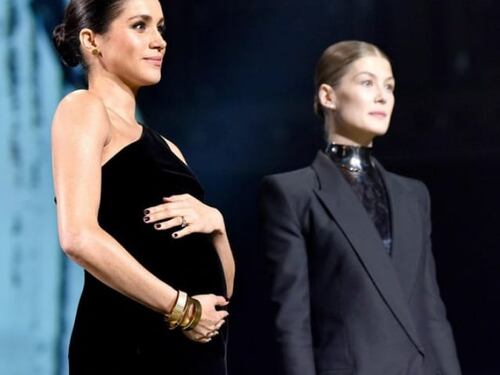 "Meghan aspetta due gemelle". Mistero sul pancione della duchessa